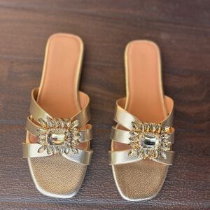Elegant Gold Embellished Women's Slides sandals Sz 8